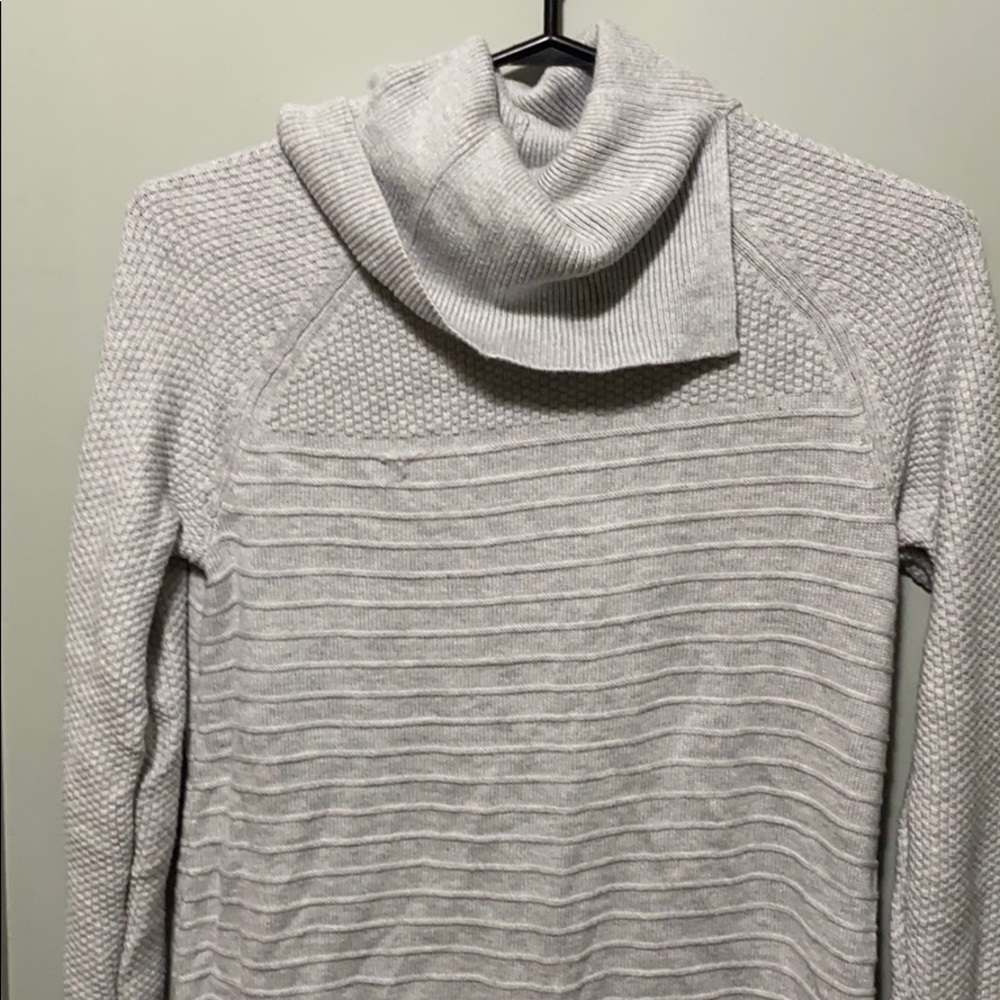 Sweater - Picture 3 of 4